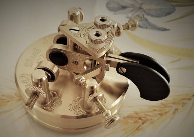 K4QU's morse paddles