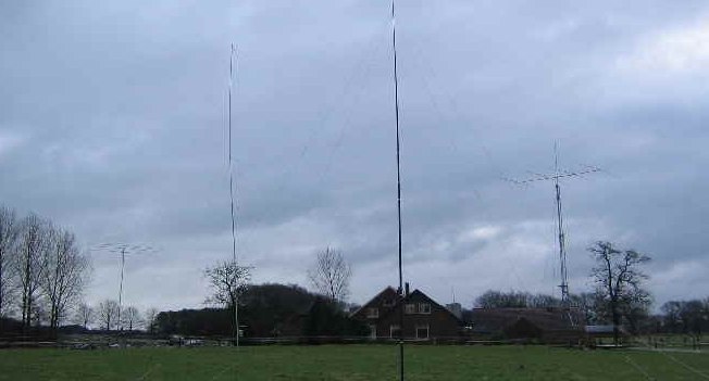 Receiving antenna for low bands image
