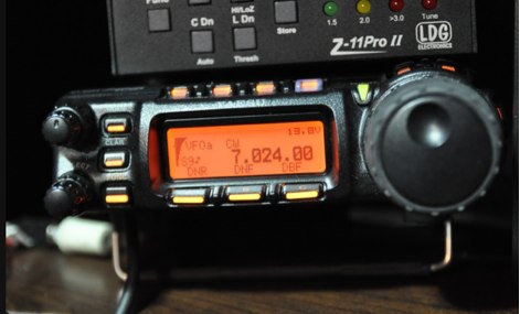 Yaesu FT-857D Transceiver Picture