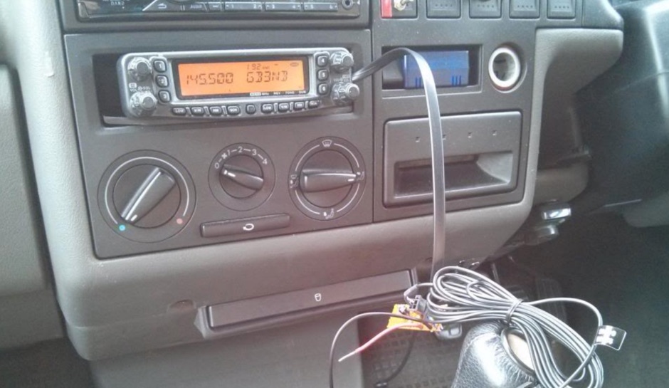 FT8900 Handsfree Picture