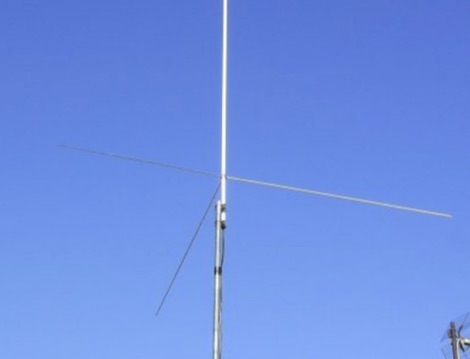 Modifications to the Diamond V2000 and similar antennas 