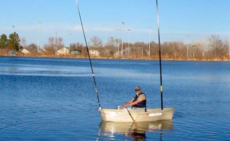 Marine Mobile with Three Antennas Picture