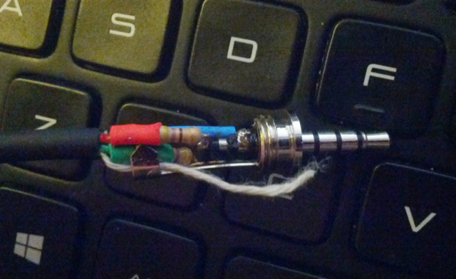 APRSdroid to a Baofeng Cable Picture