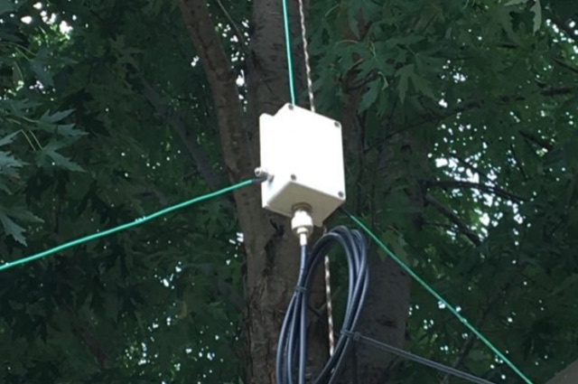 A Simple High-Performance Vertical Antenna