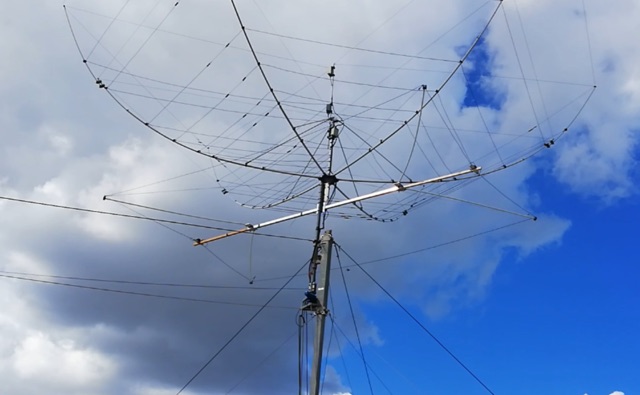 Small HF RX Loop Picture